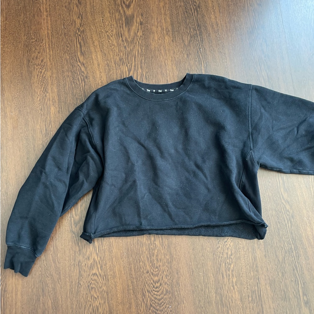 Aritzia TNA Black Sweatshirt